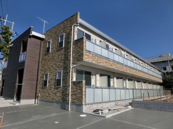 リブリ・アゼリアの物件外観写真